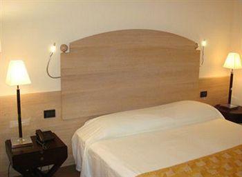 Palazzo Foti Hotel Crotone Eksteriør billede